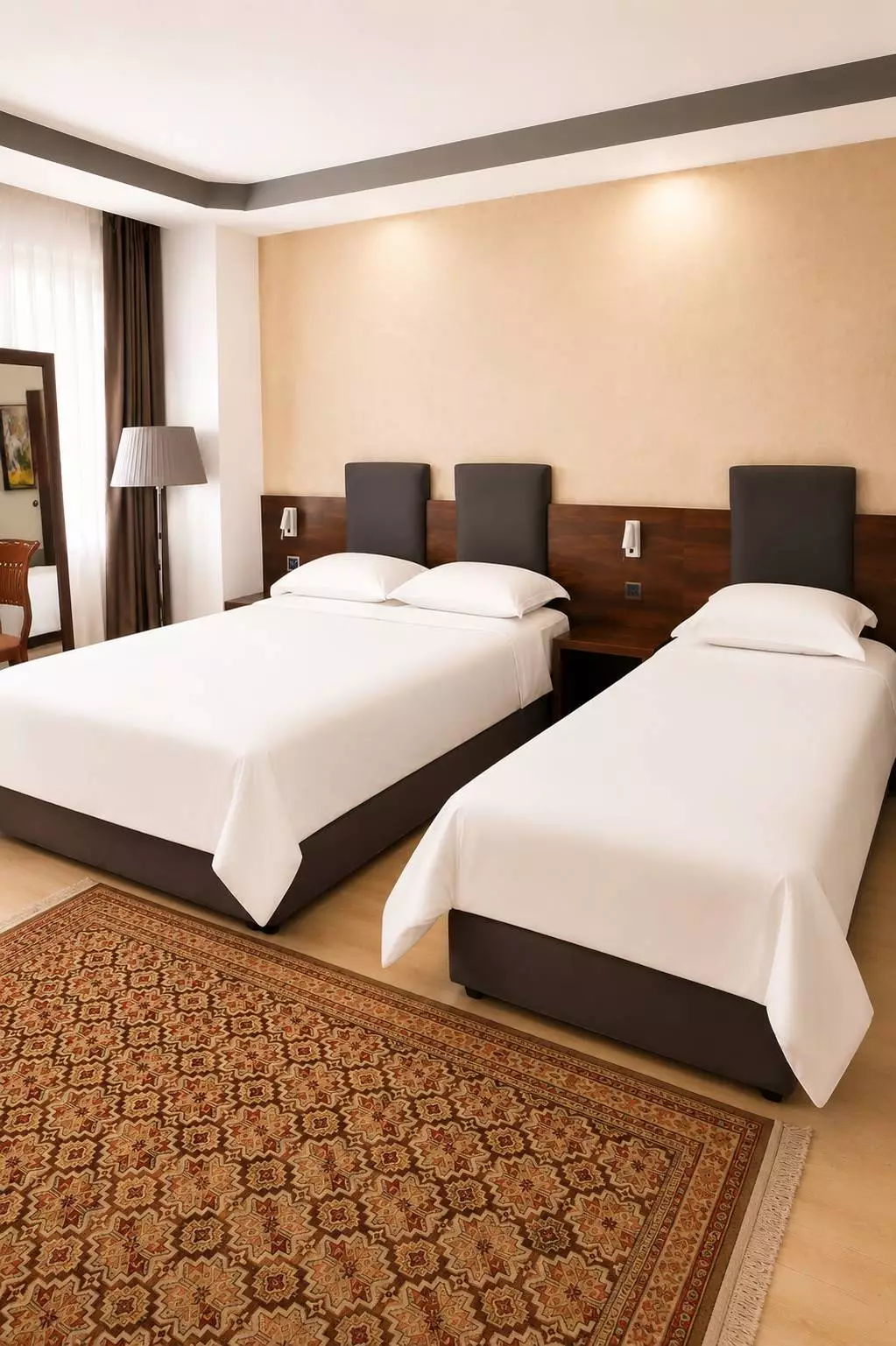 Alibaba https://cdn.alibaba.ir/ostorage/hotel-accommodation-images/6a4df19fece37da9b7d0150d_سه تخته.webp